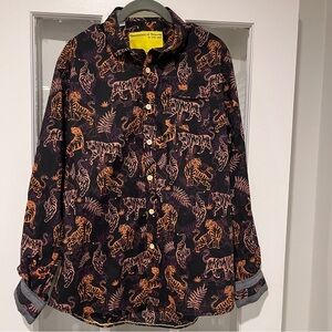 Descendant of Thieves Men’s Button Down Shirt RARE Tiger Print Sz M Dres Ladro